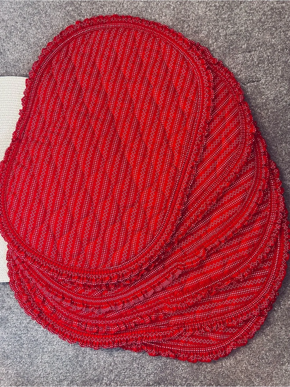 Authentic vintage 6 pc. Oval red & white quilted placemats